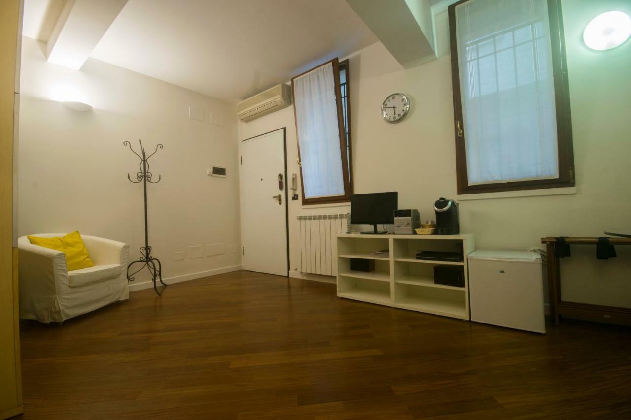Suite Del Borgo - Affittacamere - Guest House Boloňa Exteriér fotografie